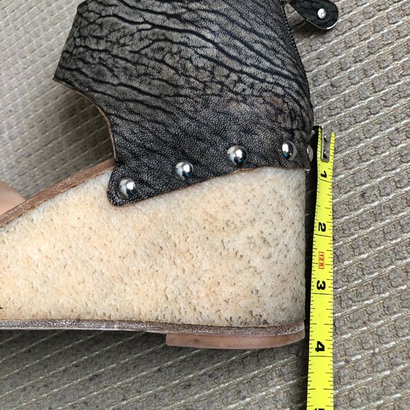 Chanel Women's Gray/Black Animal Print Leather Wedge Sandals. - Picture 13 of 13